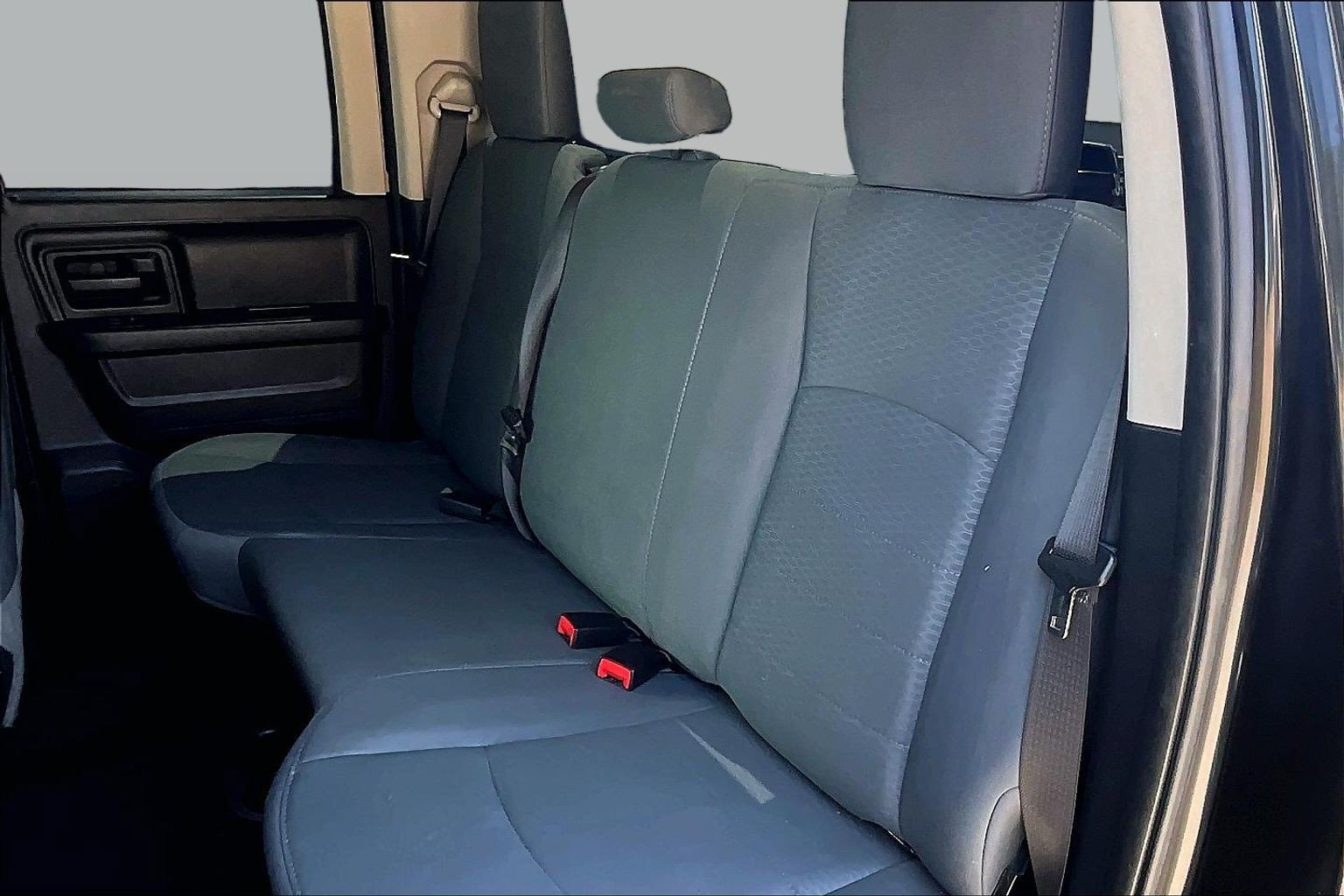 Used 2015 RAM 1500 Express AWD/4WD image 26
