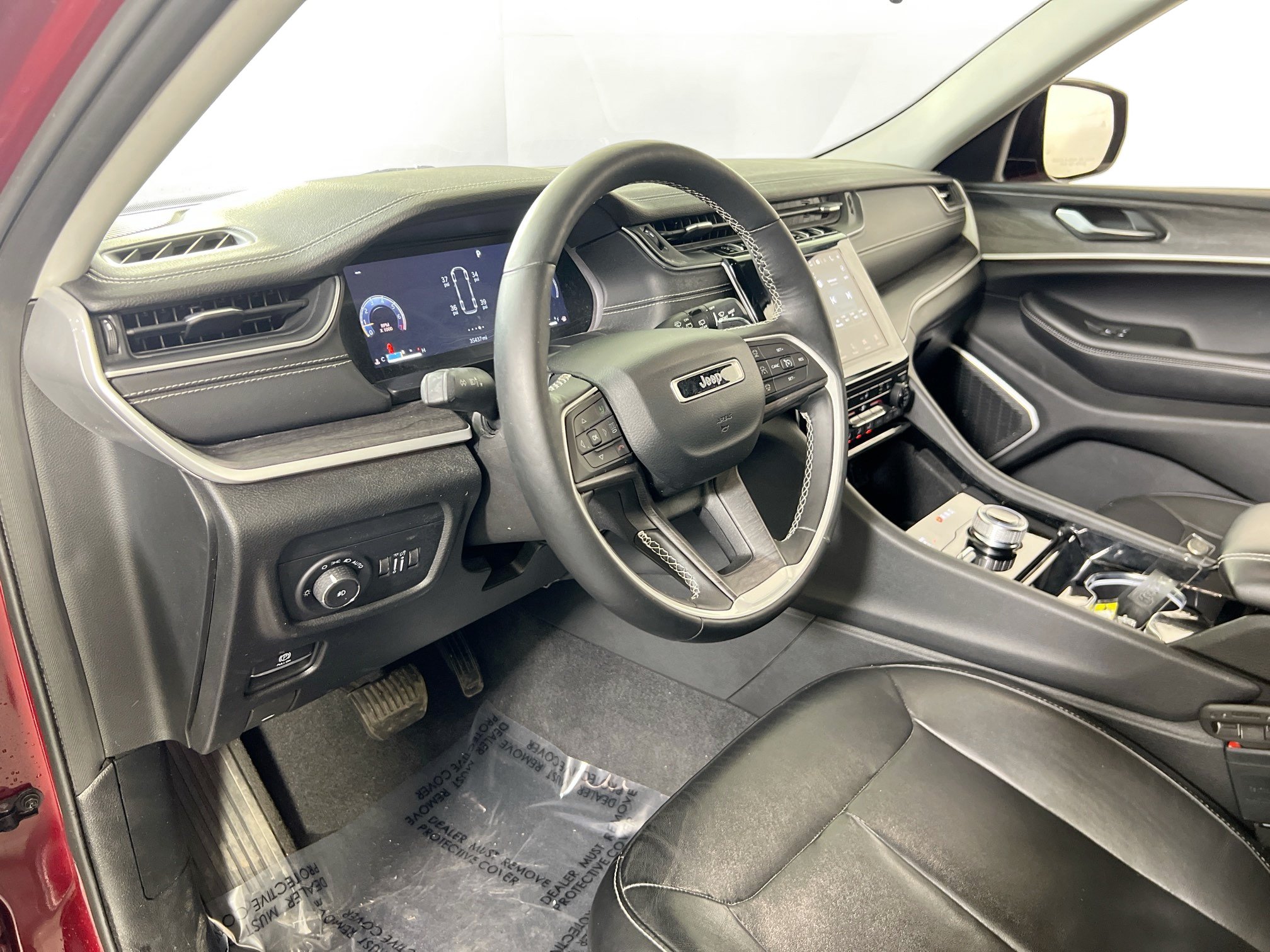 Used 2021 Jeep Grand Cherokee L Limited AWD/4WD image 9
