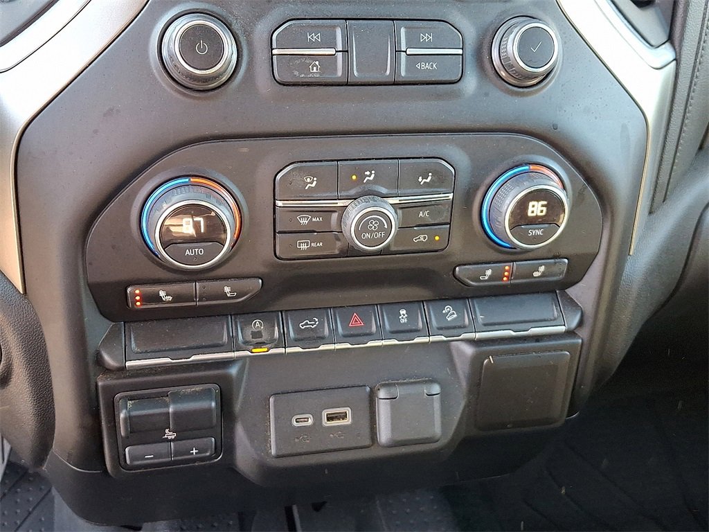 Used 2019 Chevrolet Silverado 1500 RST image 15