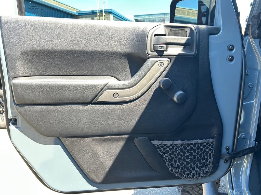 Used 2014 Jeep Wrangler Sport AWD/4WD image 21