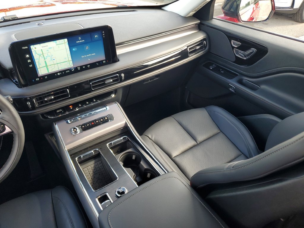 New 2025 Lincoln Aviator 2WD w/ Jet Appearance Package image 18