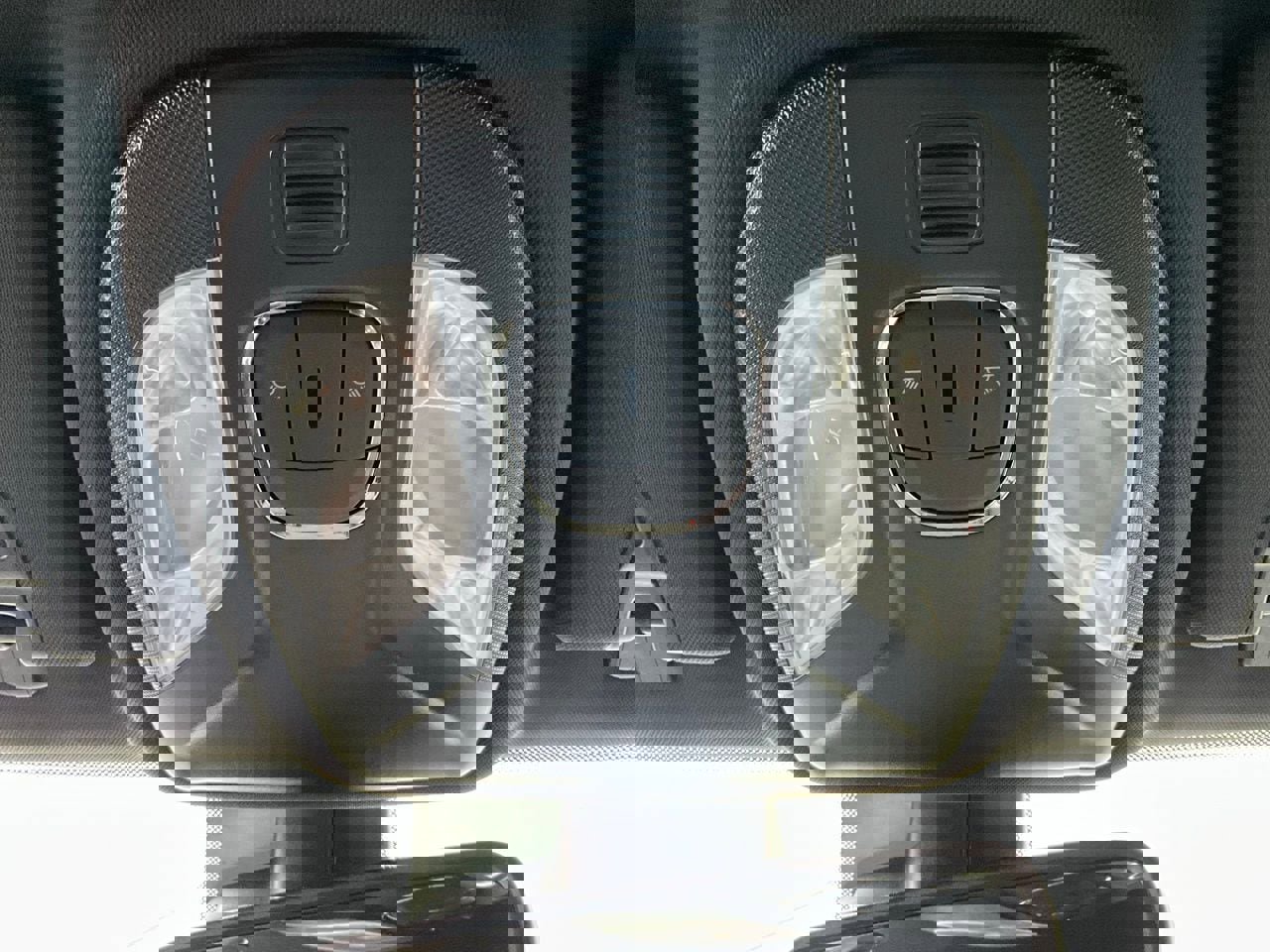 Used 2025 Jeep Compass Limited image 17