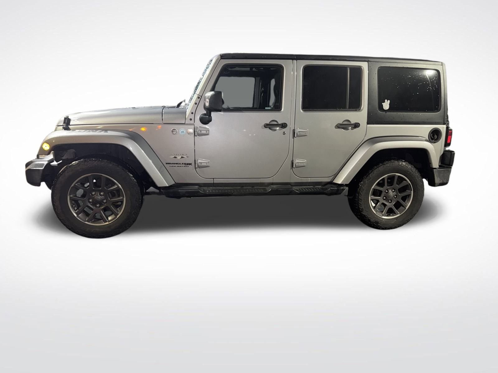 Used 2018 Jeep Wrangler Unlimited Sahara image 3