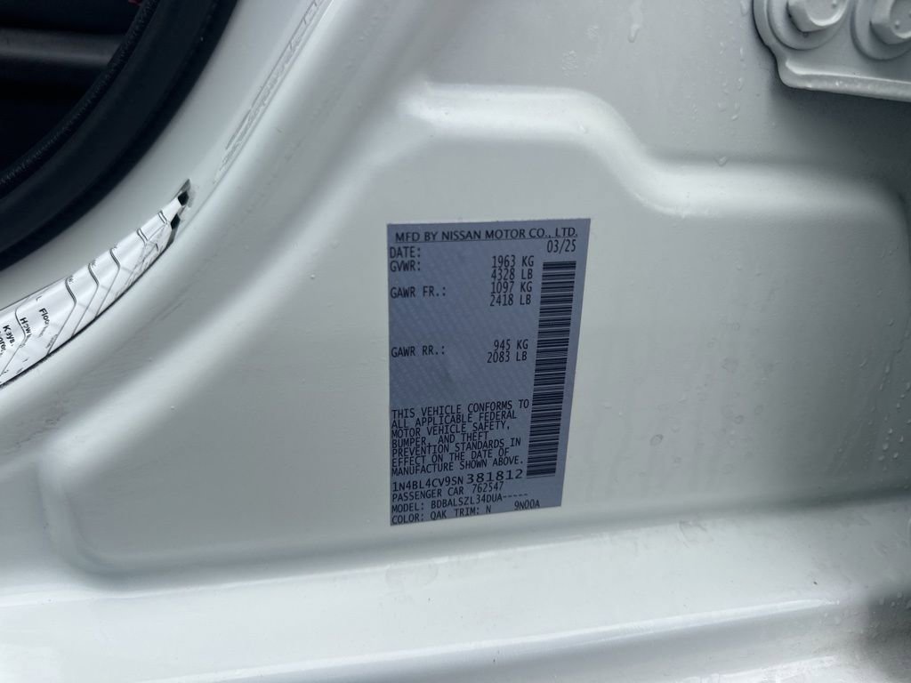 Used 2025 Nissan Altima 2.5 SR image 33