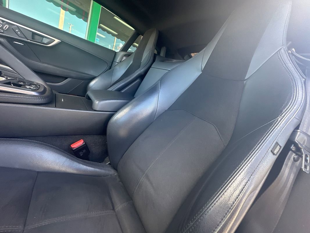 Used 2018 Jaguar F-TYPE Coupe image 15