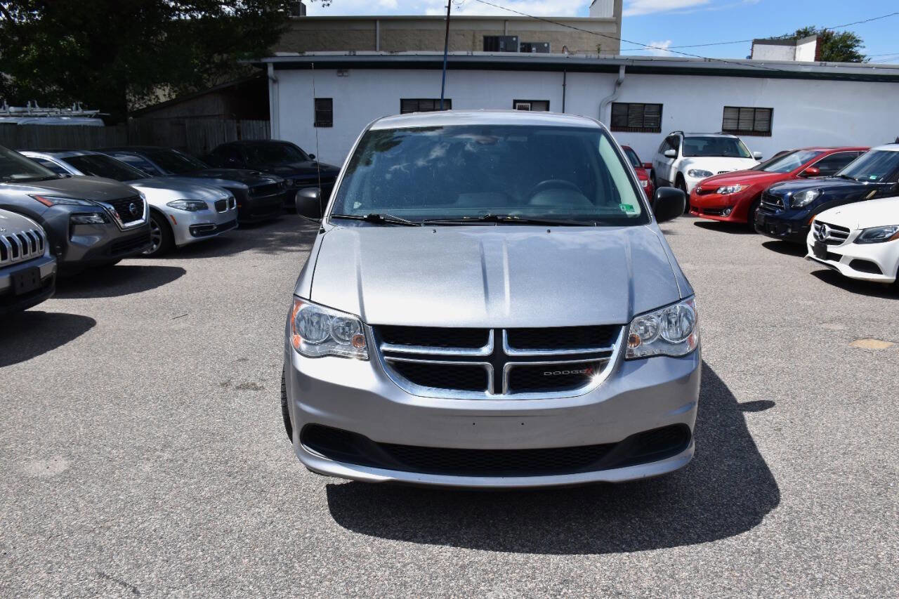 Used 2019 Dodge Grand Caravan SE image 8