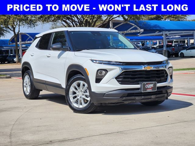 Used 2024 Chevrolet TrailBlazer LS w/ LS Convenience Package FWD image 2