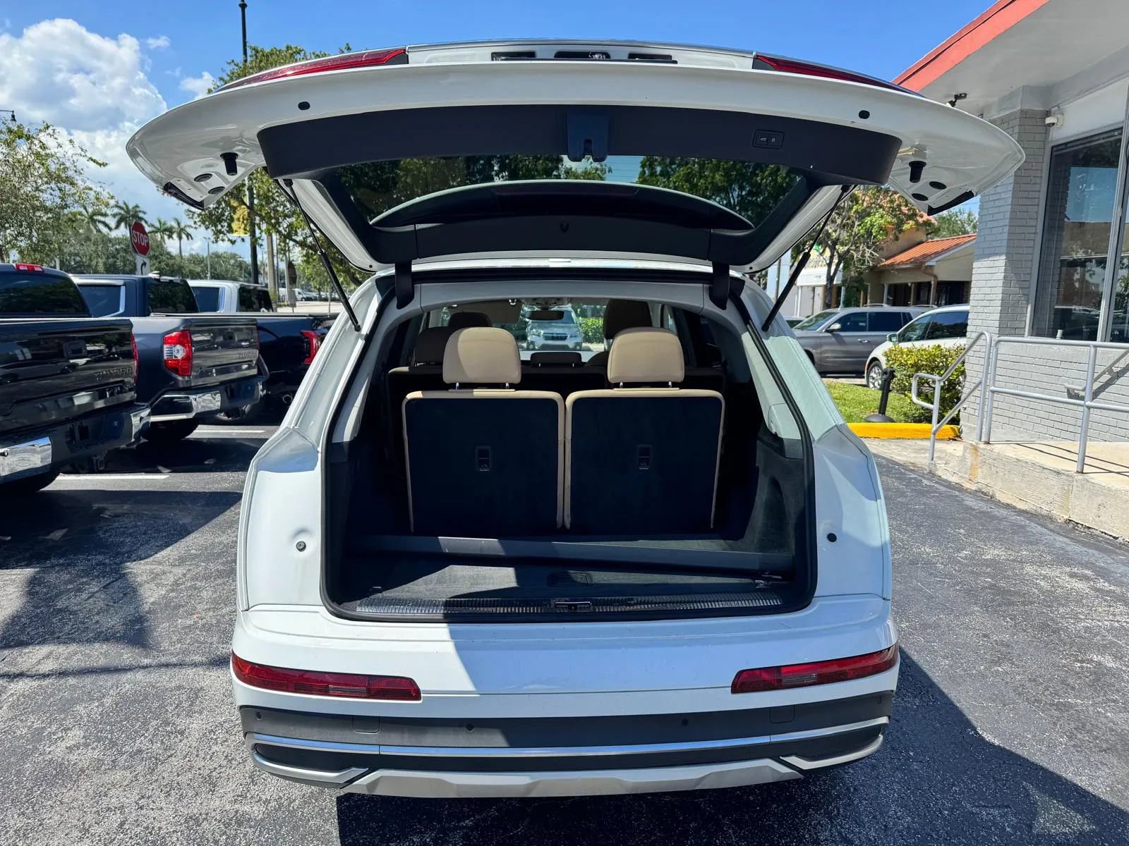 Used 2021 Audi Q7 2.0T Premium Plus w/ Executive Package AWD/4WD image 7