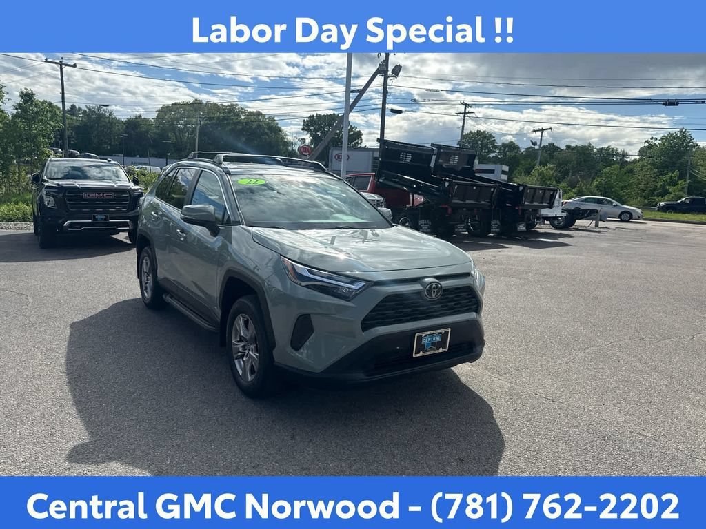 Used 2022 Toyota RAV4 XLE w/ Convenience Package AWD/4WD image 7