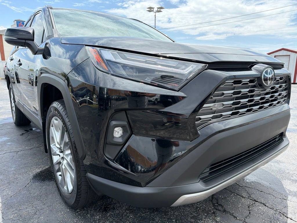 Used 2024 Toyota RAV4 Limited w/ Weather Package AWD/4WD image 8