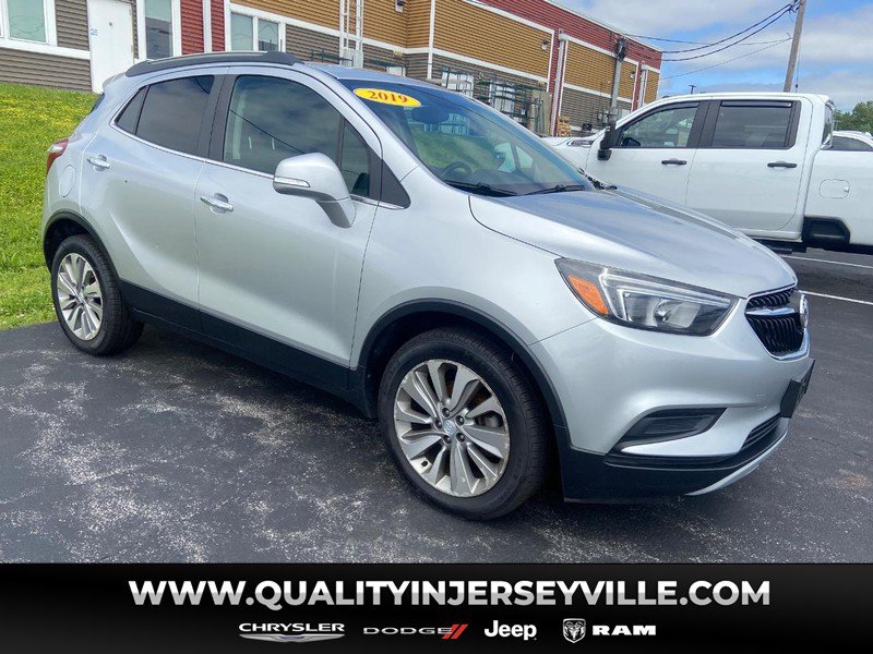 Used 2019 Buick Encore Preferred FWD image 1