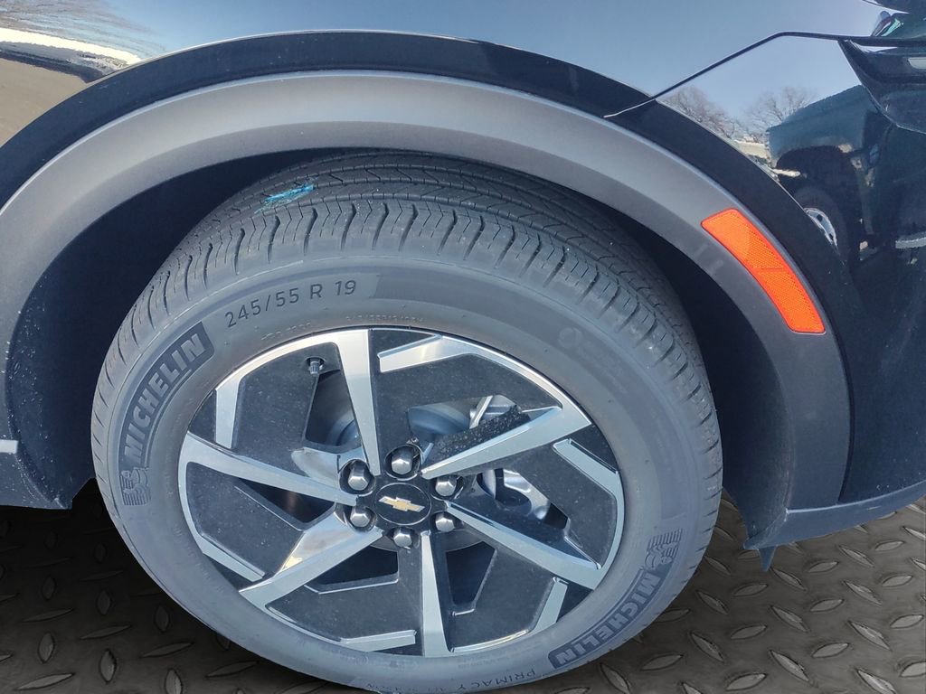 New 2026 Chevrolet Equinox EV LT image 21