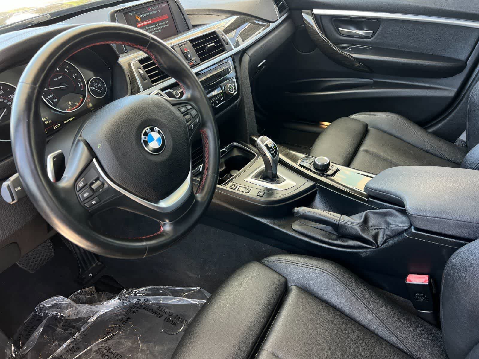 Used 2018 BMW 330i Sedan w/ Convenience Package RWD image 12