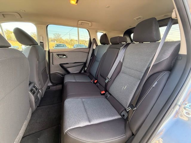 Certified 2023 Nissan Rogue SV image 16