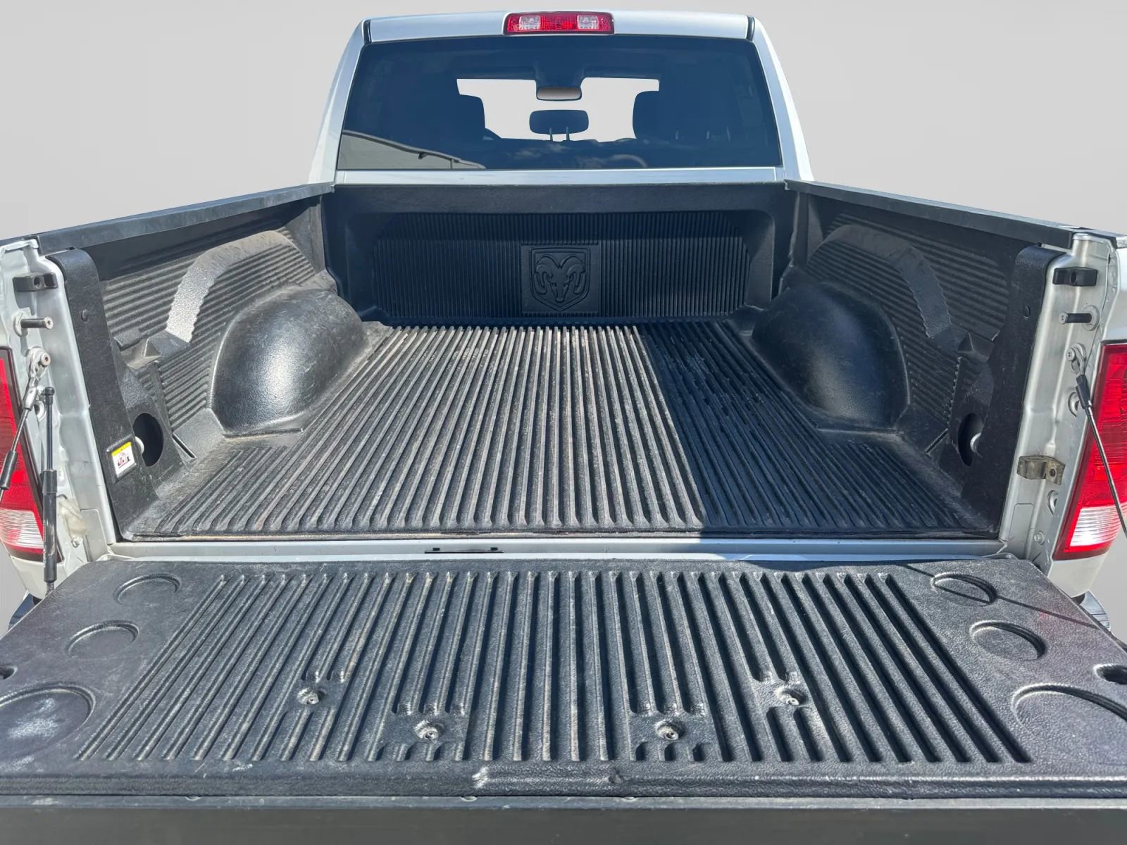 Used 2016 RAM 1500 Express image 29