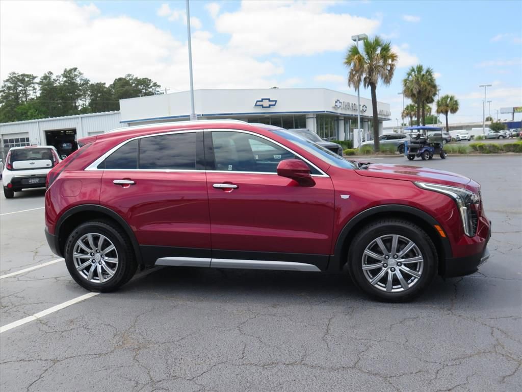 Used 2019 Cadillac XT4 Premium Luxury AWD/4WD image 2