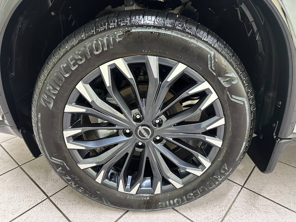 Used 2026 Nissan Rogue Platinum w/ Platinum Premium Package image 16