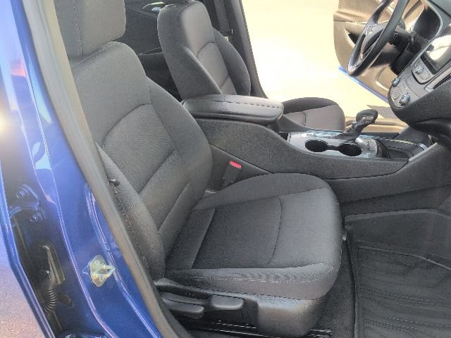 Used 2023 Chevrolet Malibu LT FWD image 37