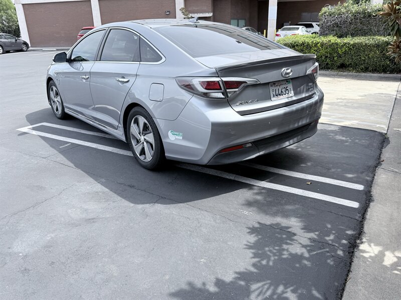 Used 2016 Hyundai Sonata Limited FWD image 7