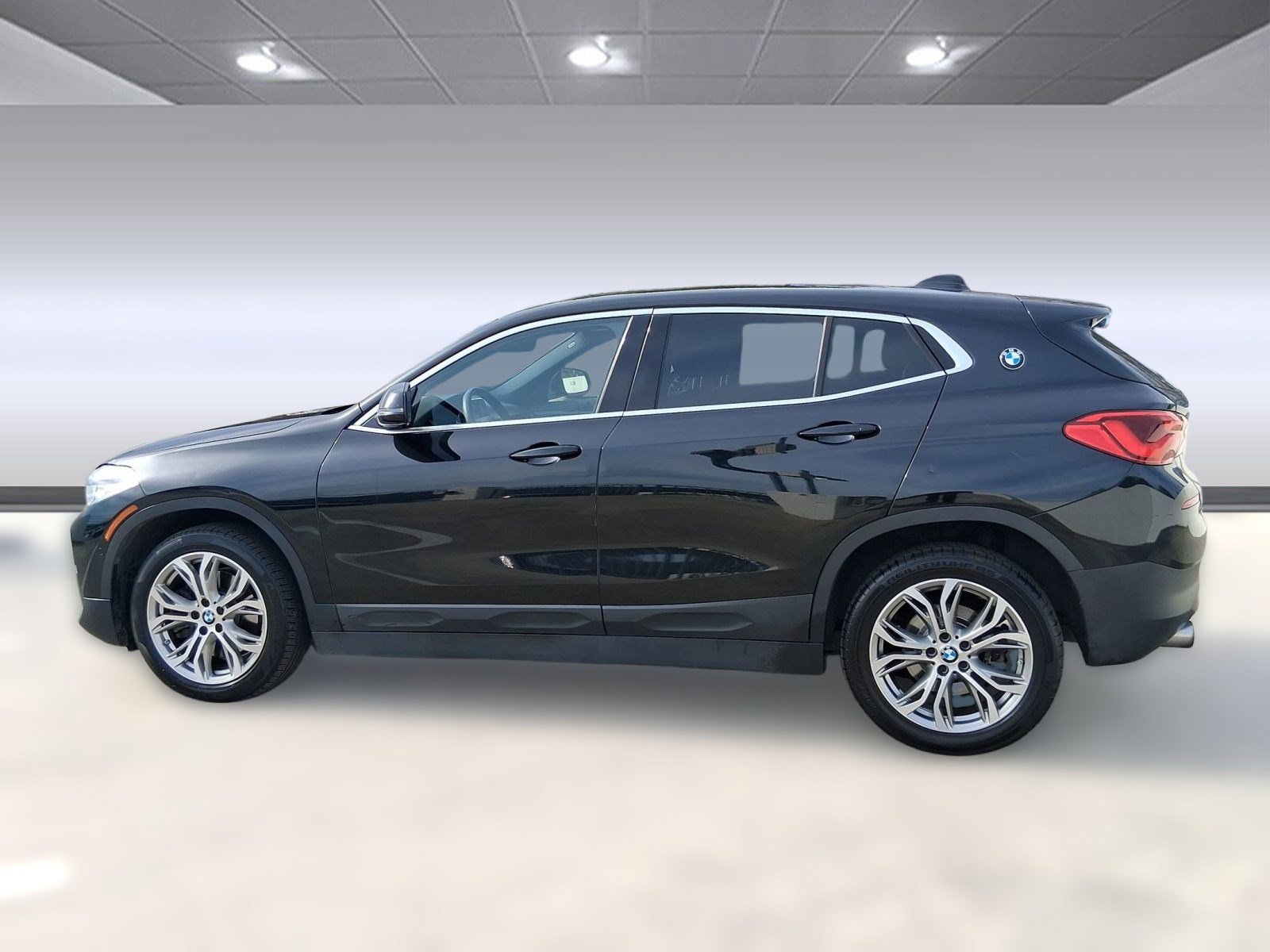 Used 2018 BMW X2 sDrive28i w/ Convenience Package image 2