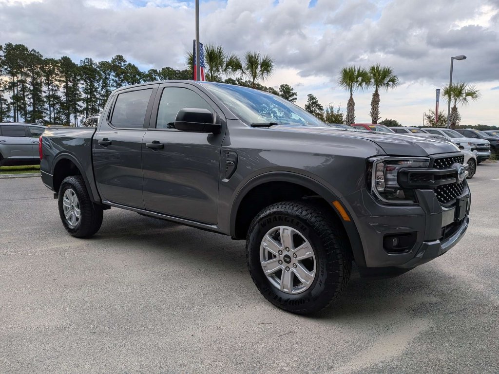 Used 2025 Ford Ranger XL w/ Trailer Tow Package RWD image 2