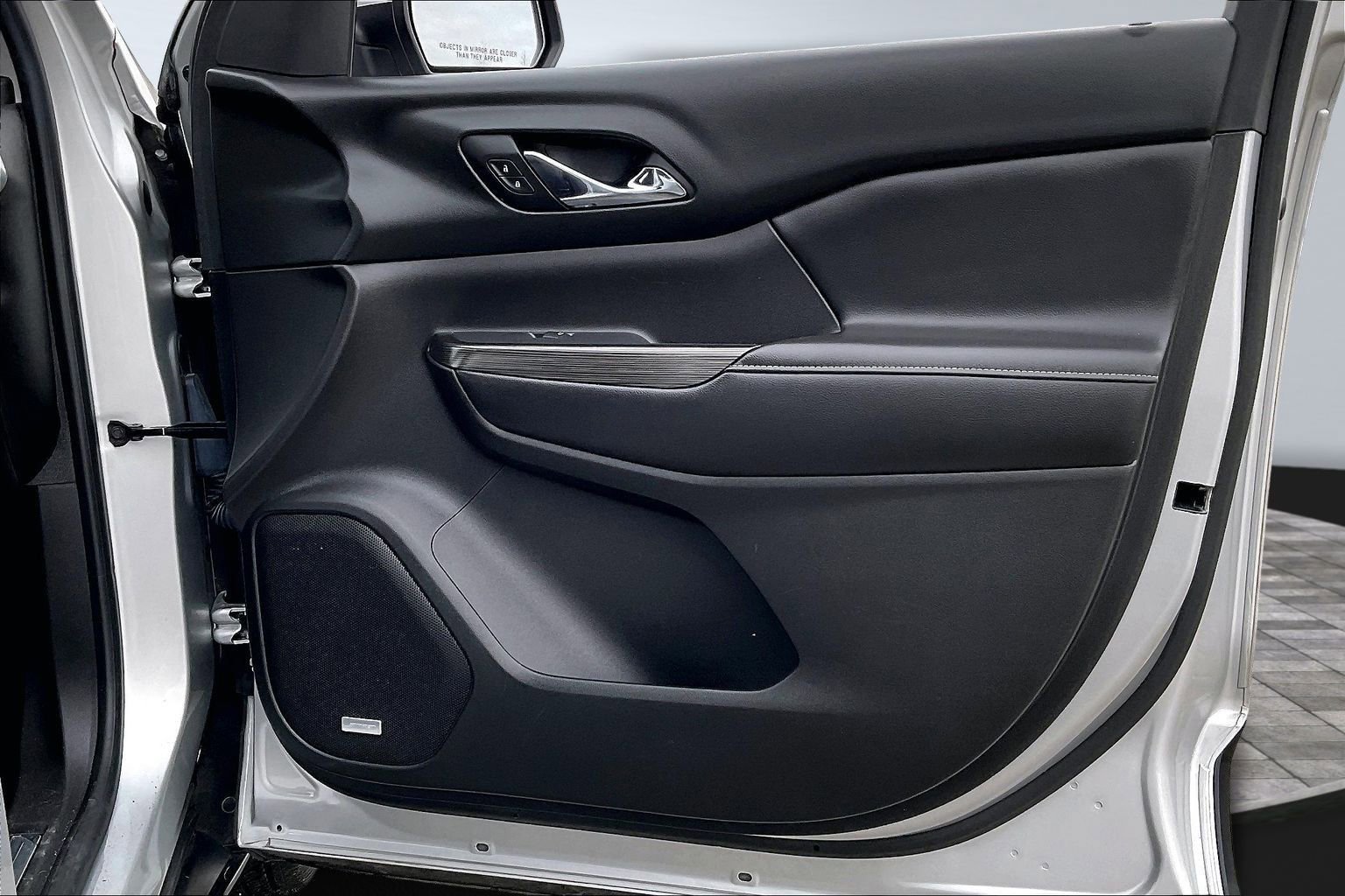 Used 2017 GMC Acadia SLT image 17