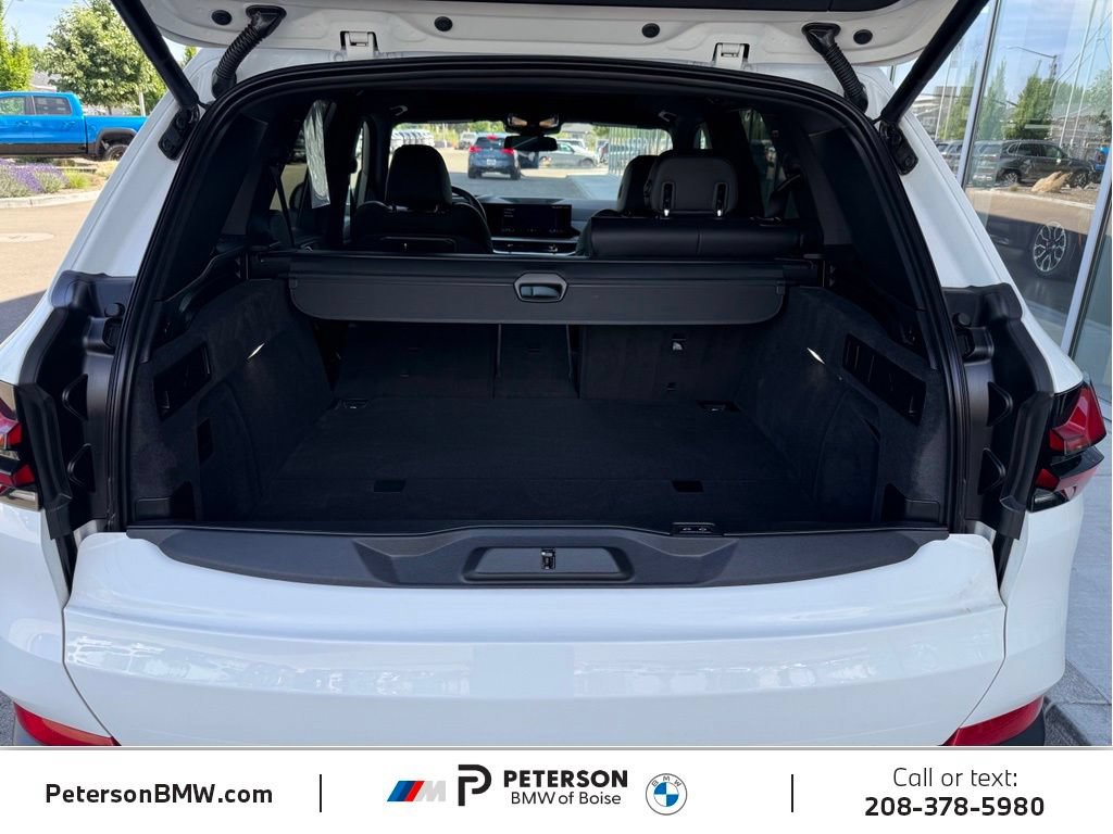 Used 2024 BMW X5 xDrive50e w/ Premium Package AWD/4WD image 9
