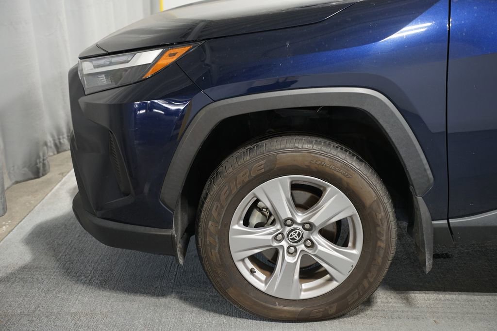 Used 2024 Toyota RAV4 XLE w/ Convenience Package AWD/4WD image 5