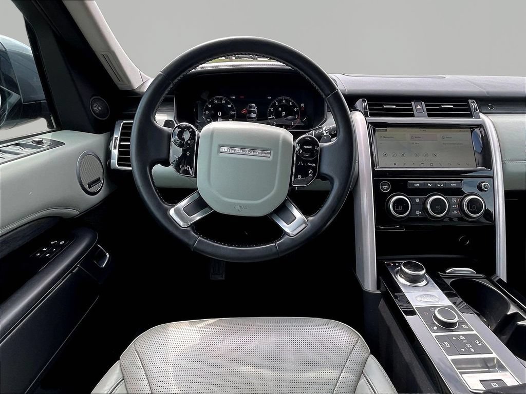Used 2020 Land Rover Discovery HSE Luxury AWD/4WD image 11