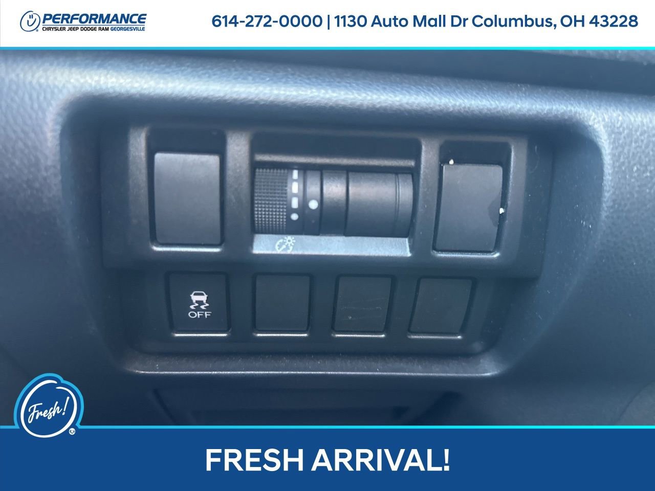 Used 2019 Subaru Crosstrek 2.0i w/ Eyesight System image 13