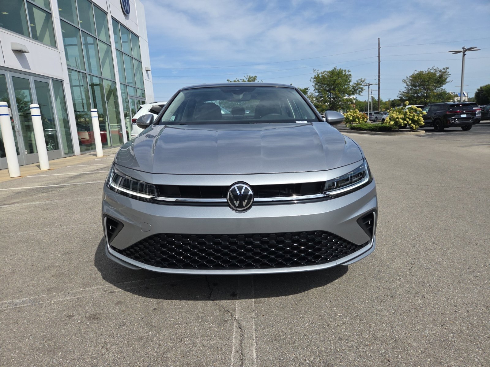 New 2027 Volkswagen Jetta SE FWD image 13