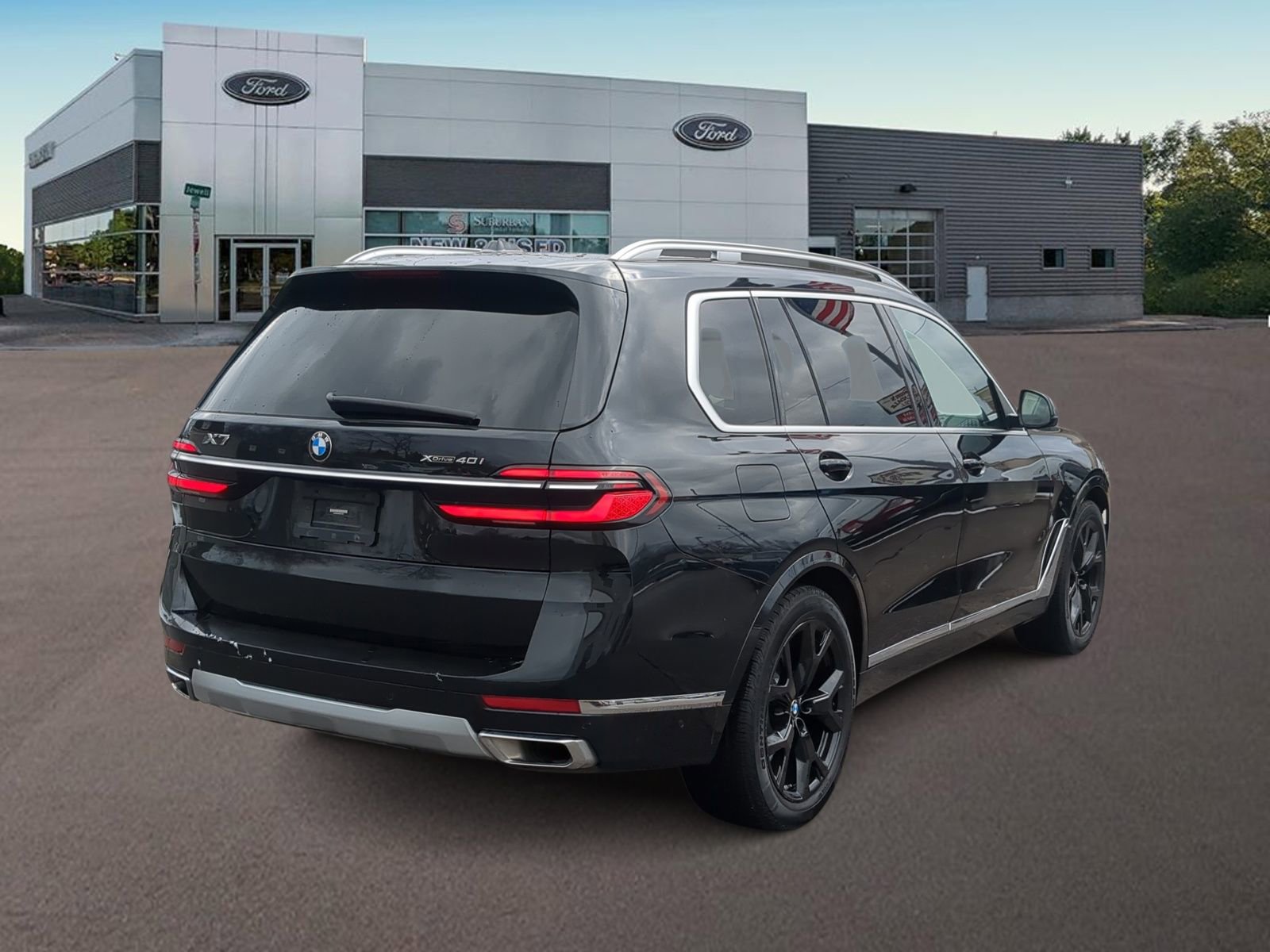 Used 2023 BMW X7 xDrive40i w/ Premium Package image 11