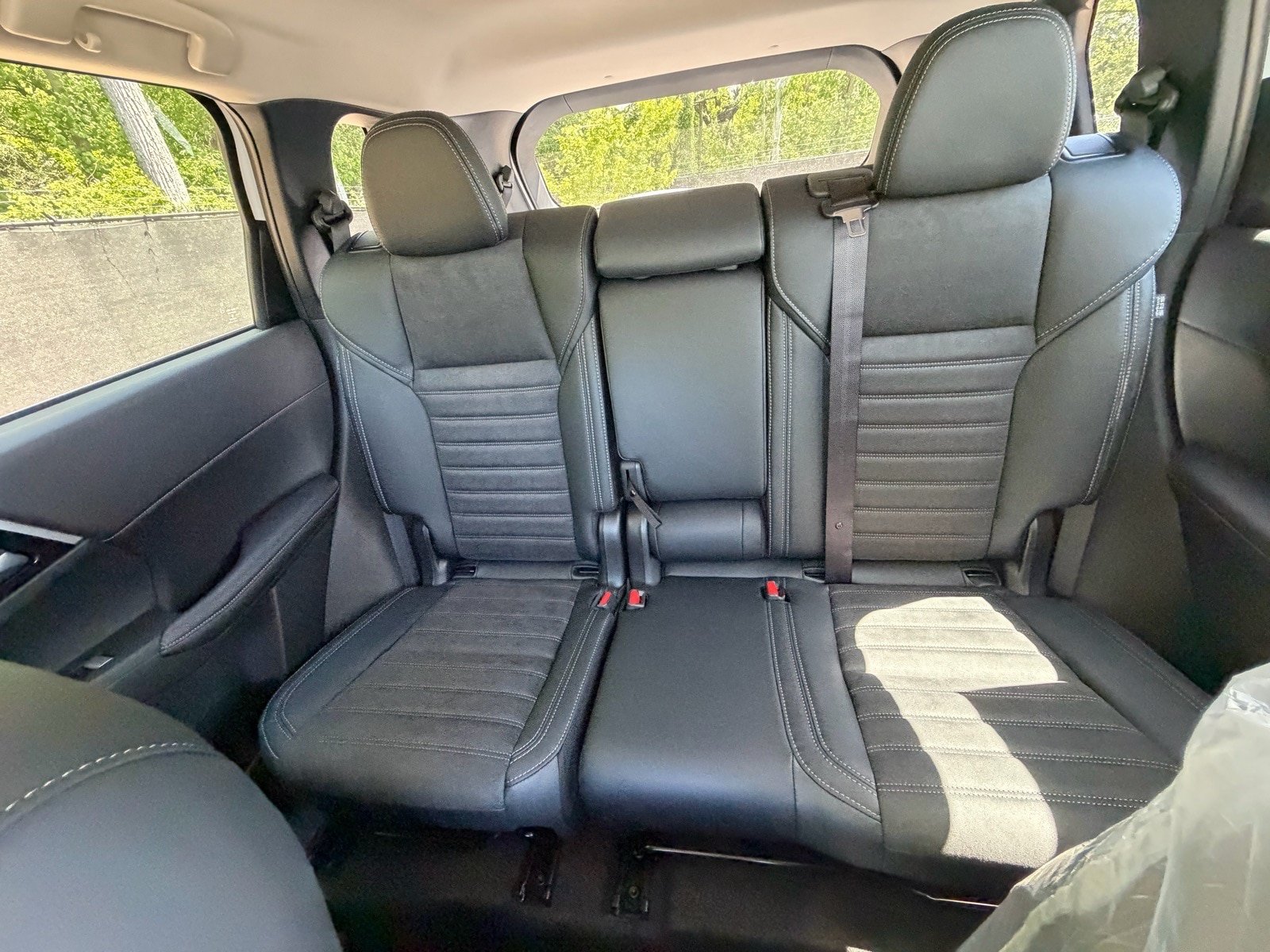 New 2026 Mitsubishi Outlander SE AWD/4WD image 33