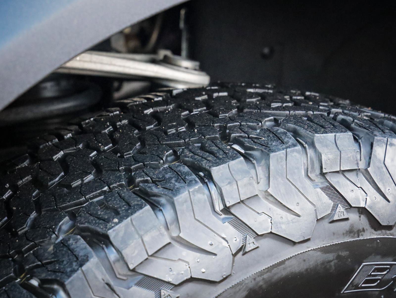 Used 2024 Ford Bronco Badlands image 9