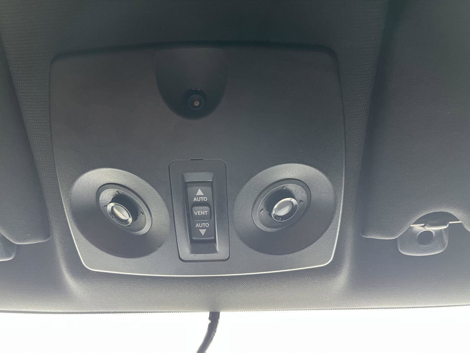 Used 2013 Chrysler 200 Limited w/ Sun/Sound Group image 22