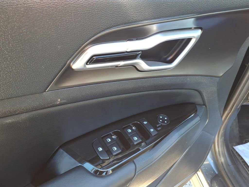 Used 2023 Kia Sportage EX w/ EX Premium Package image 11