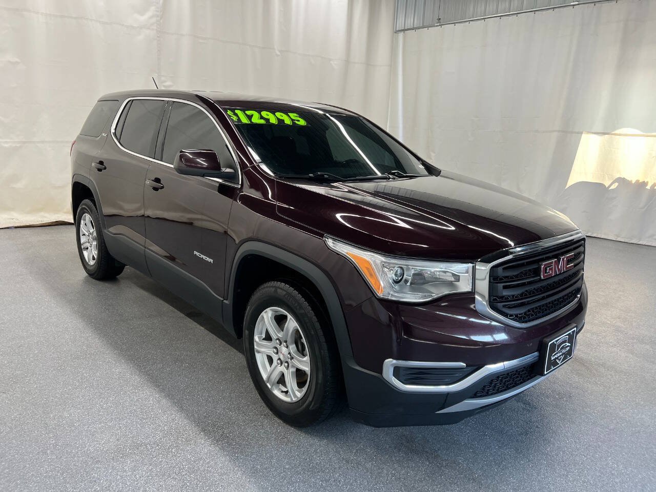 Used 2018 GMC Acadia SLE w/ LPO, Floor Liner Package AWD/4WD image 3