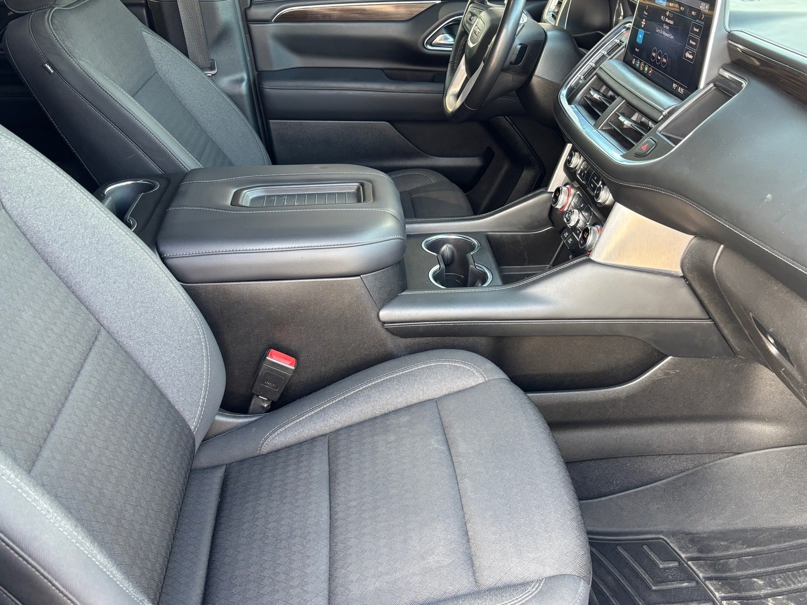 Used 2021 GMC Yukon SLE AWD/4WD image 29