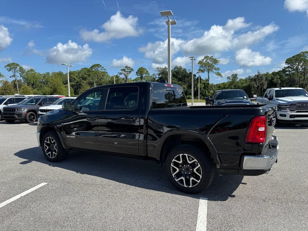 Used 2026 RAM 1500 Laramie AWD/4WD image 5