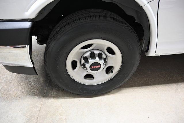 Used 2019 GMC Savana 2500 w/ Driver Convenience Package image 24