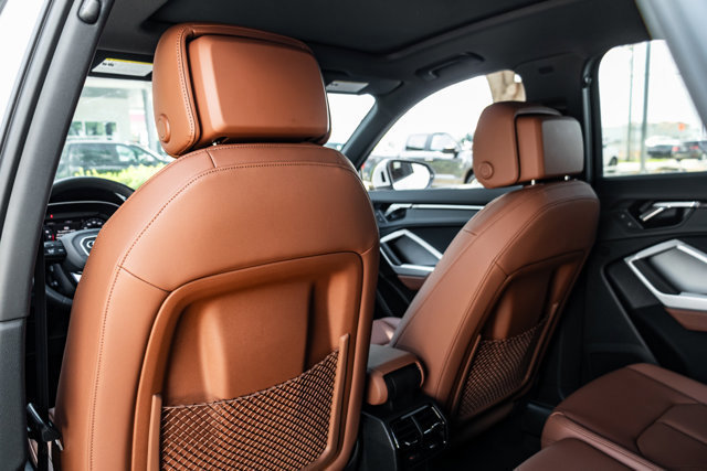 Used 2025 Audi Q3 2.0T Premium w/ Convenience Package image 18