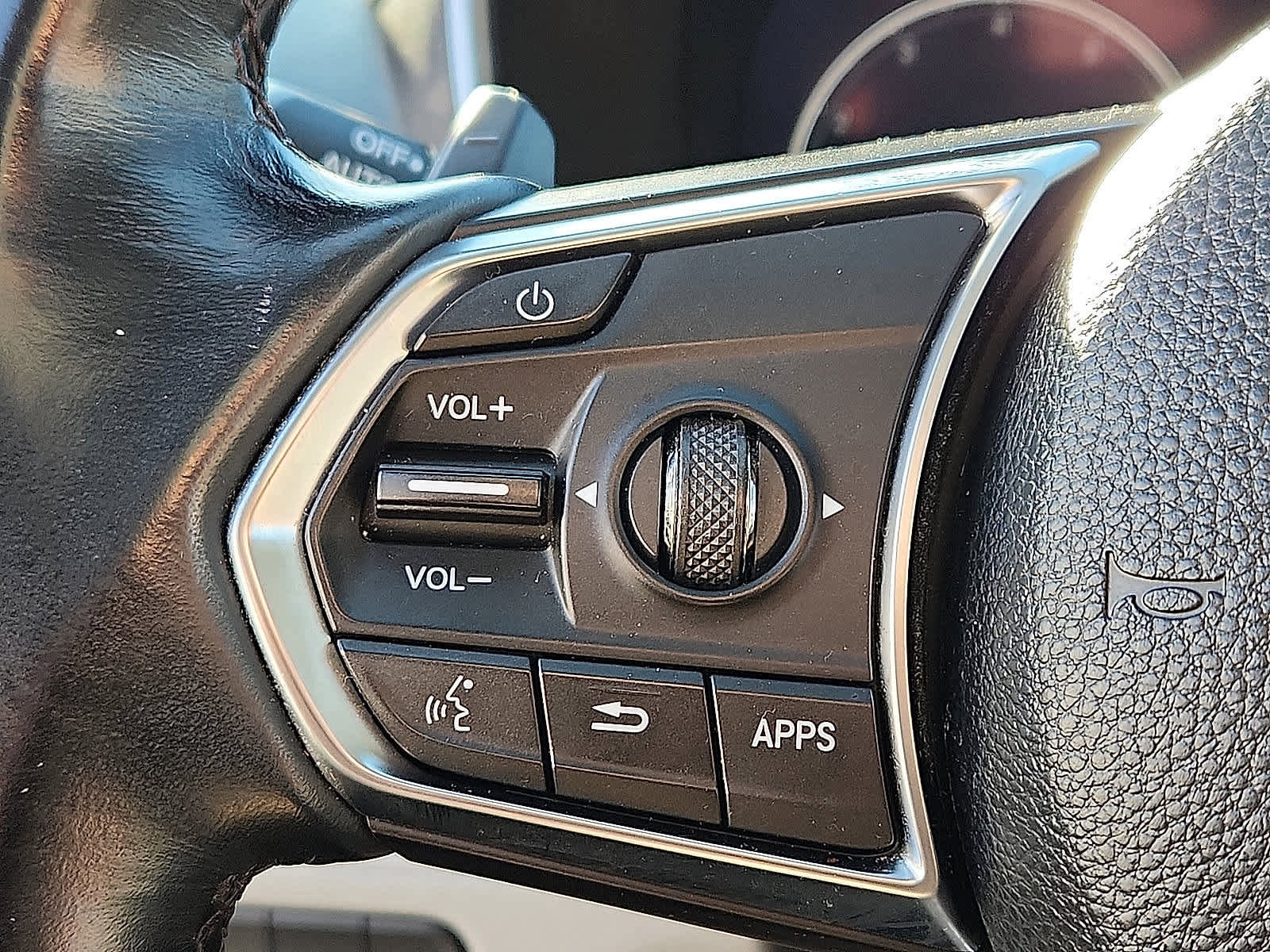 Certified 2023 Acura MDX SH-AWD w/ Technology Package image 22