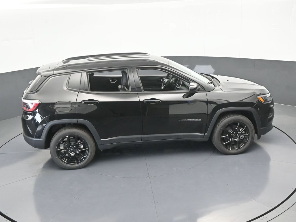 Used 2026 Jeep Compass Latitude AWD/4WD image 44