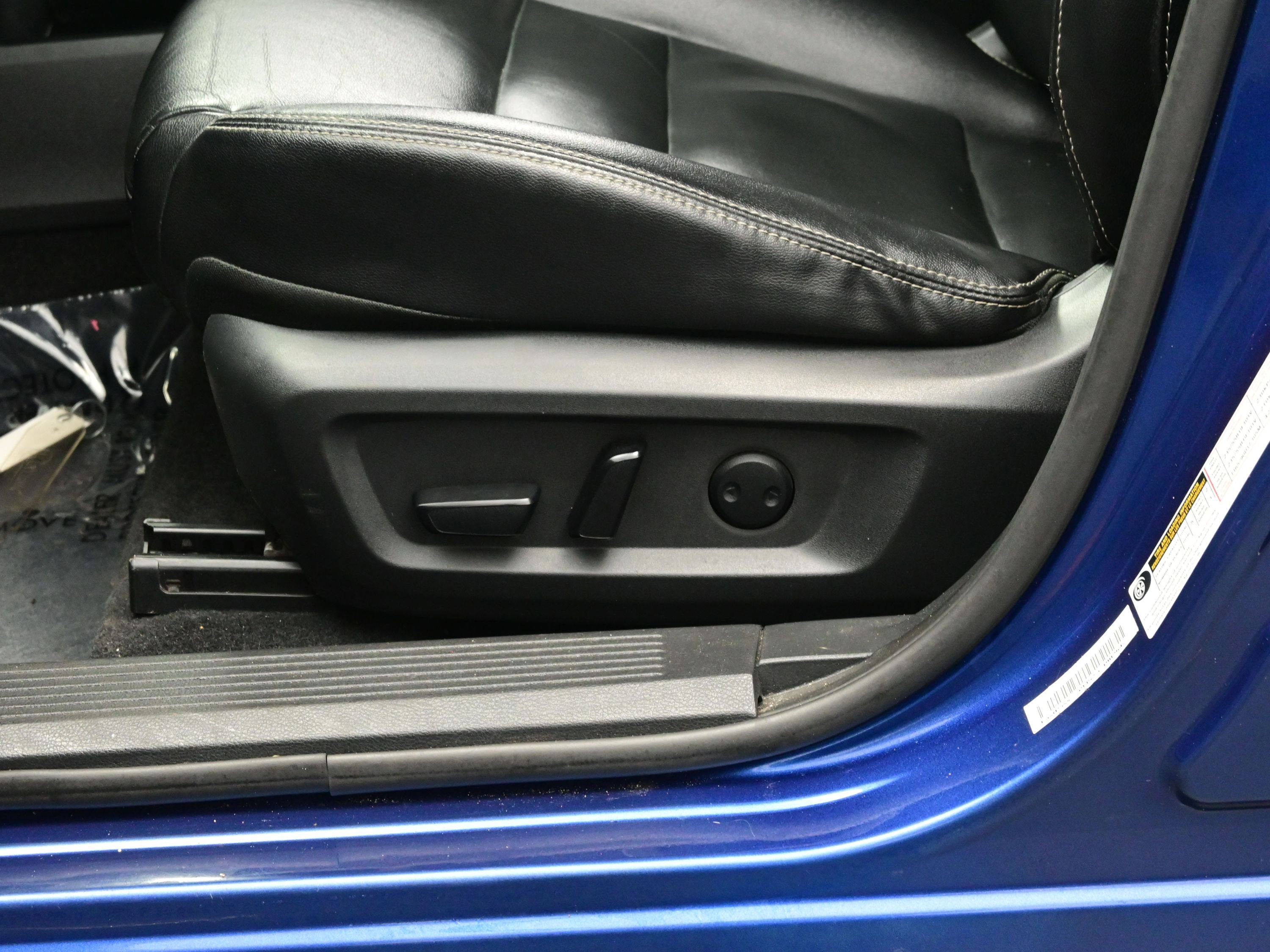 Used 2022 Nissan Rogue SL w/ SL Premium Package image 11