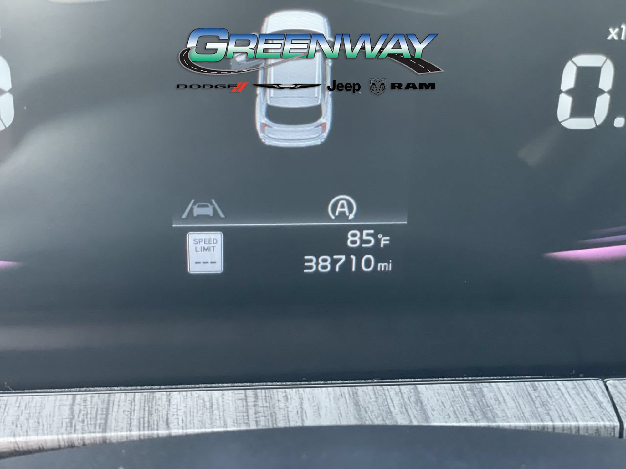 Used 2024 Kia Telluride EX w/ EX Captain's Chair Package FWD image 33