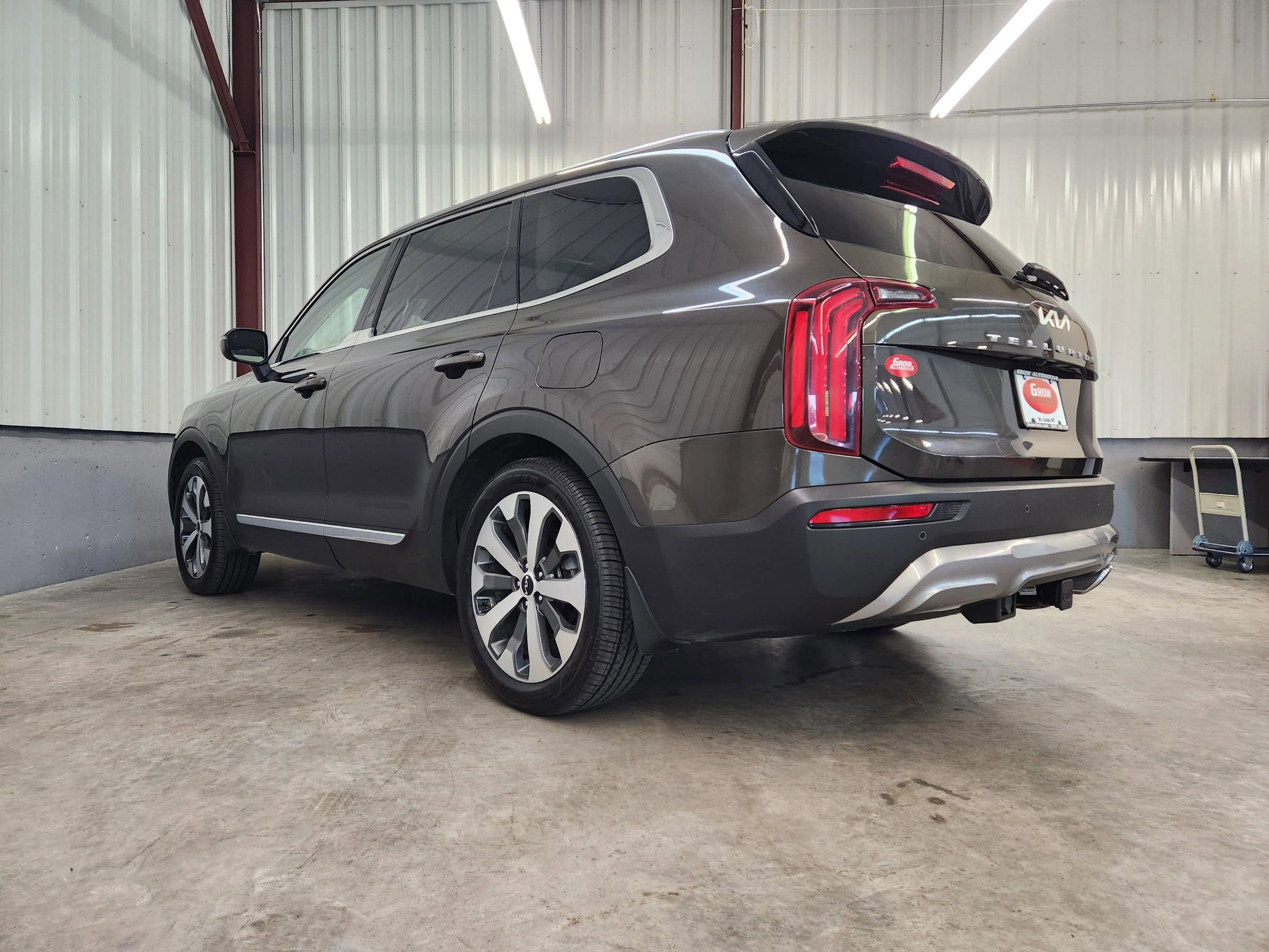 Used 2022 Kia Telluride EX w/ EX Premium Package image 19