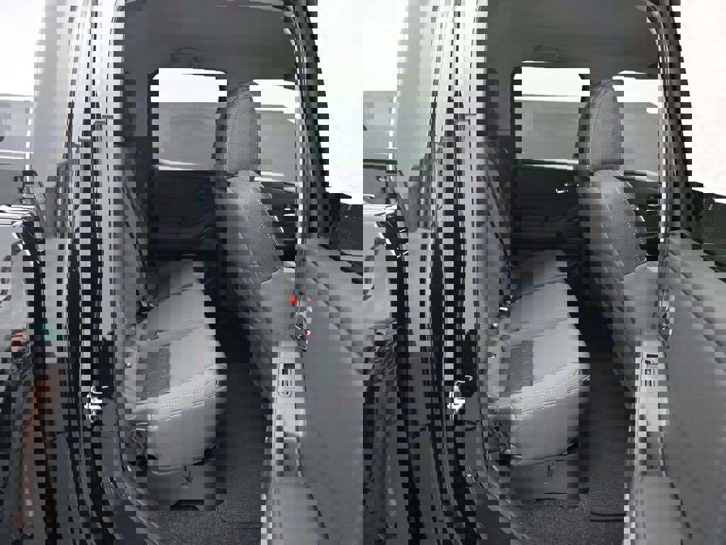 New 2026 Nissan Frontier SV image 24