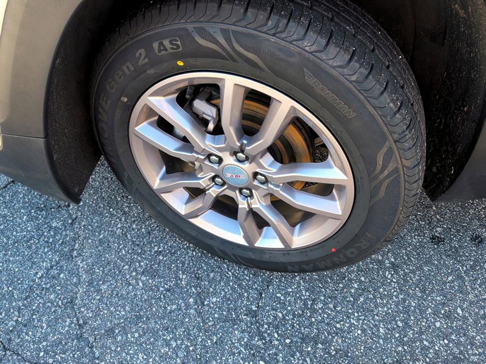 Used 2024 GMC Terrain SLT image 7