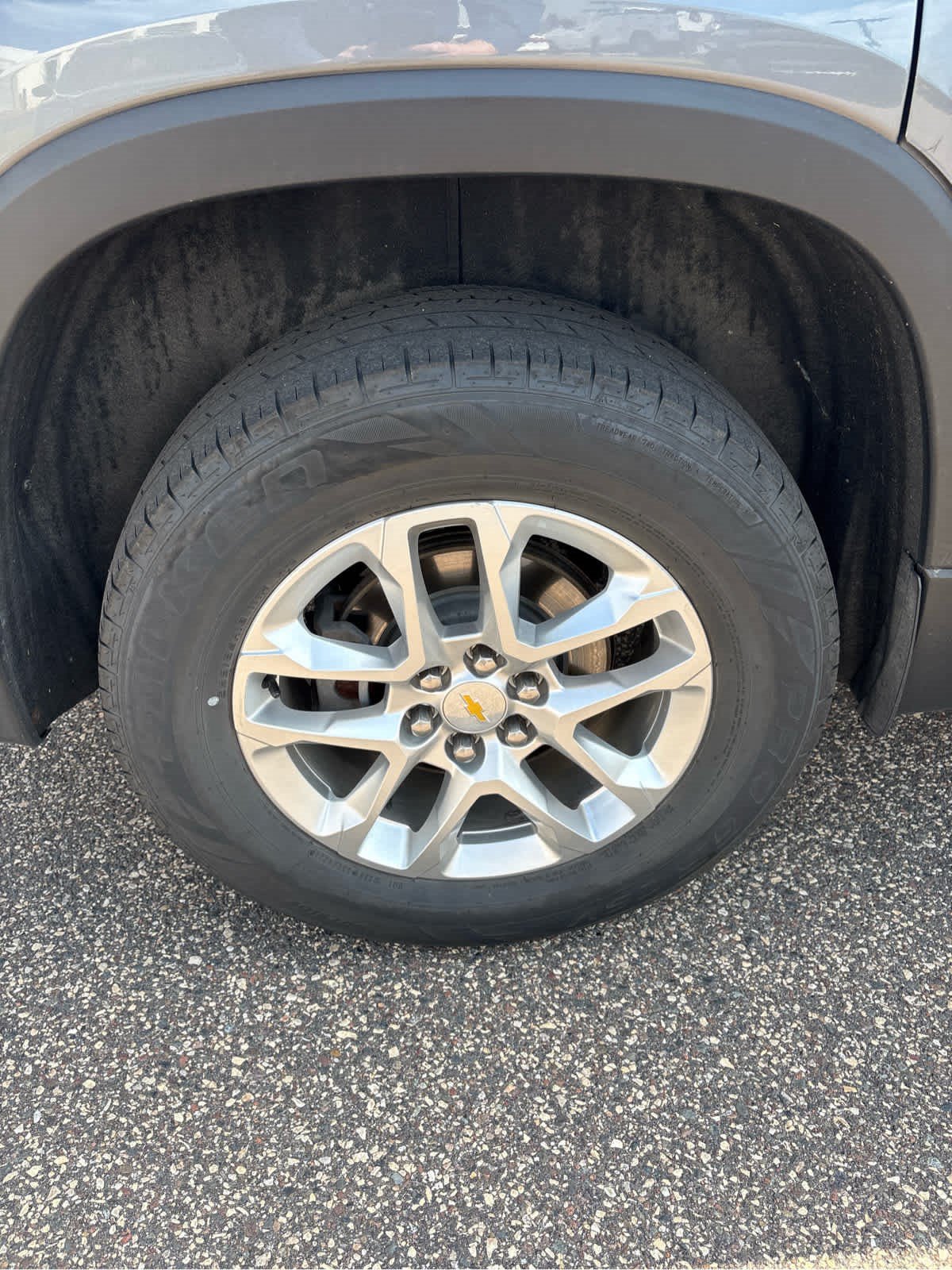 Used 2019 Chevrolet Traverse LT w/ LPO, Floor Liner Package AWD/4WD image 3