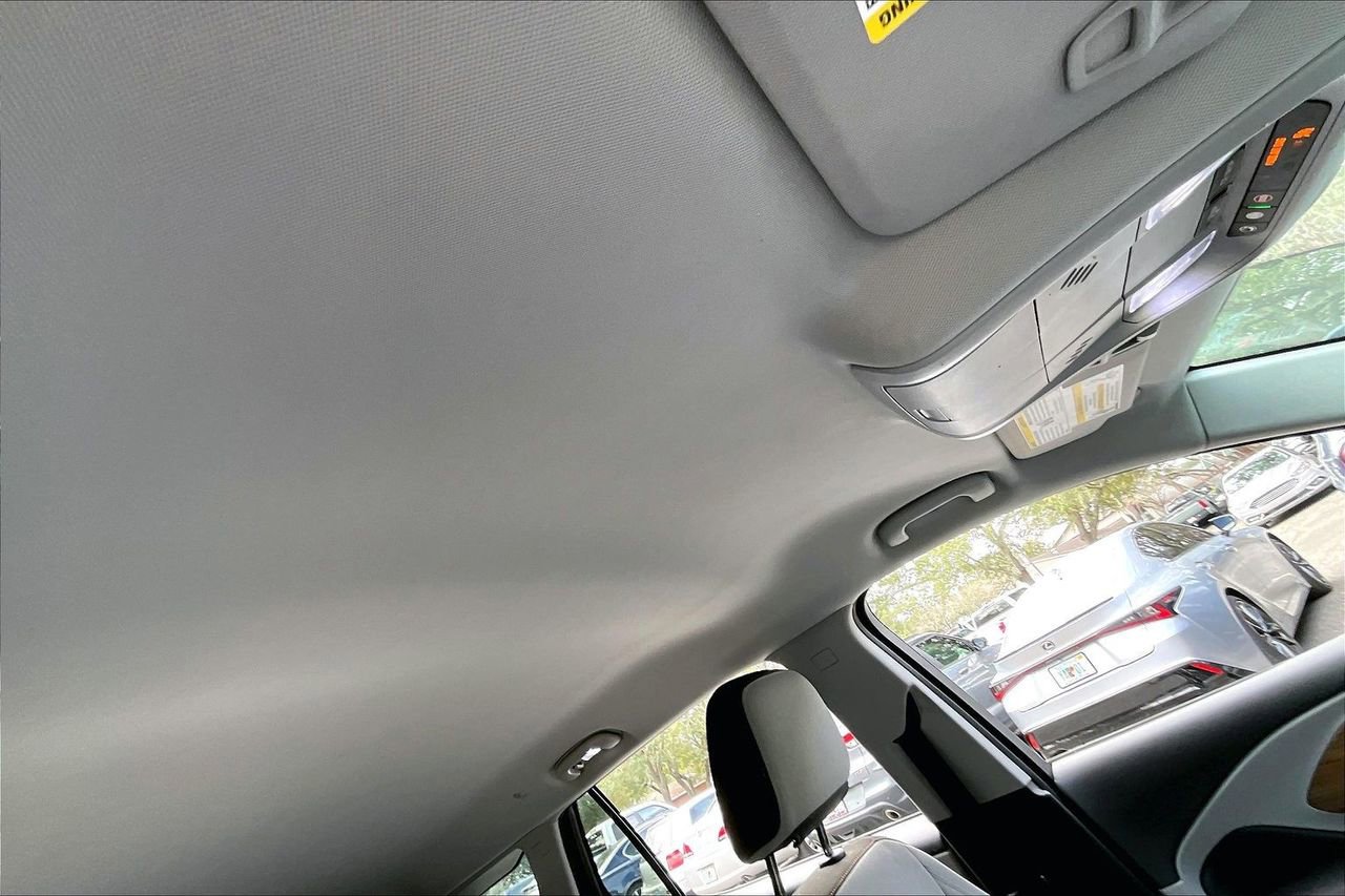 Used 2020 GMC Terrain SLE w/ Driver Convenience Package image 24